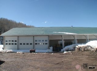 25355 Paradise Valley Ln, Oak Creek, CO 80467