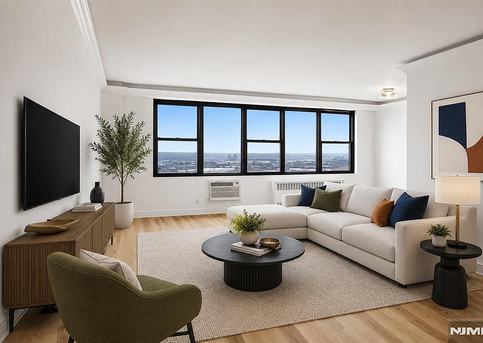 1st image of 500 Central Ave APT 1617