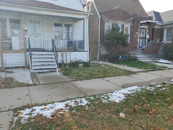 3rd image of 3249 W 61st Pl