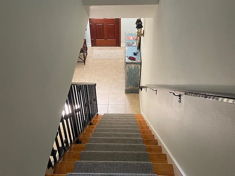 1626 Club Dr — Photo 8