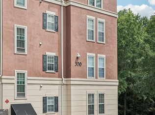 333 Ashford Cir, Atlanta, GA 30338