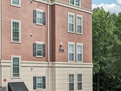 333 Ashford Cir, Atlanta, GA, 30338