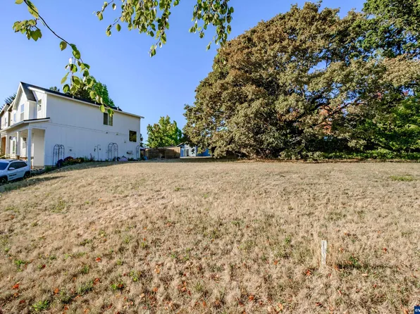1785 John Muir Cir SE, Salem, OR 97302