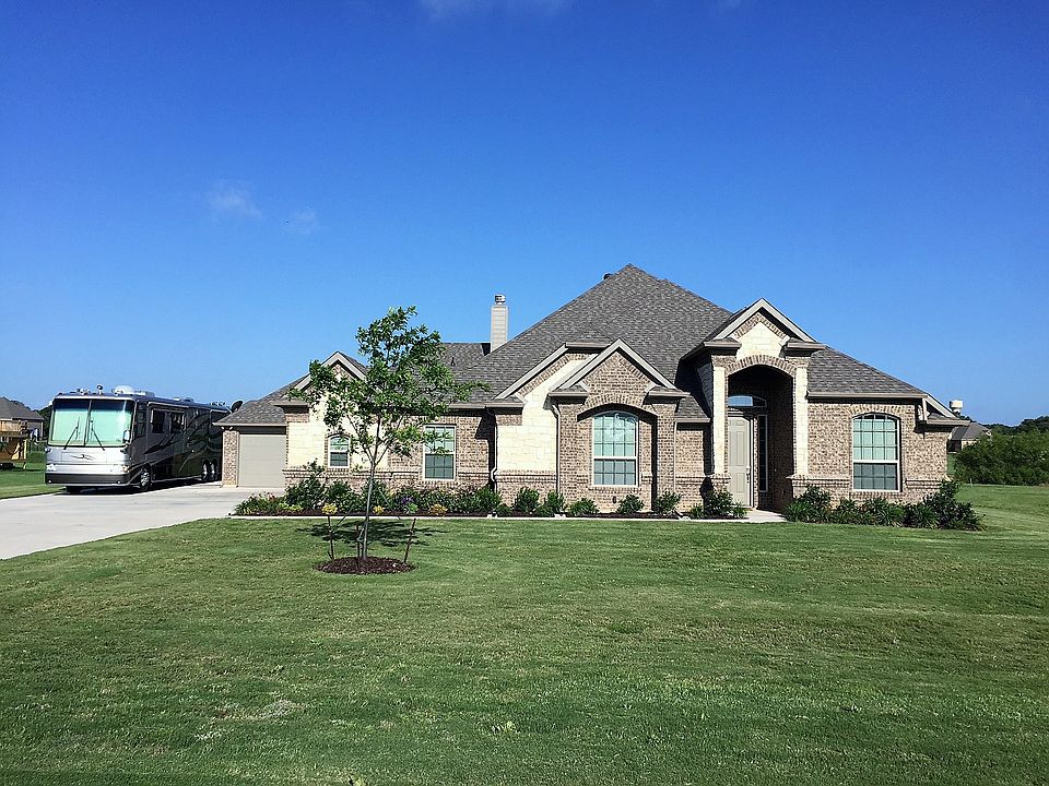 2nd image of 224 Diamond Rose Dr