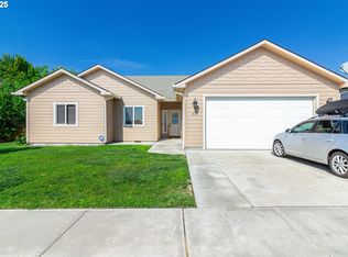 2101 NE 8th St, Hermiston, OR 97838