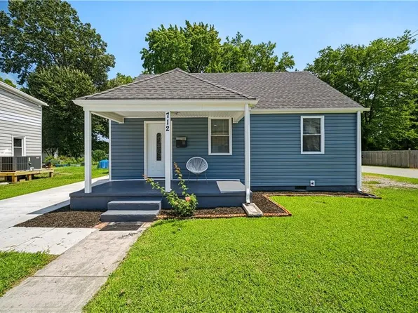 712 Maryland Ave, Hampton, VA 23661