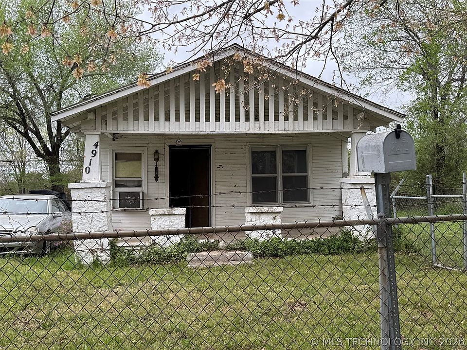 1st image of 4910 Denison St