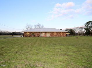 1828 Robert Rd, Erath, LA 70533