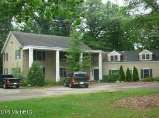 4883 NW Division Ave, Comstock Park, MI 49321