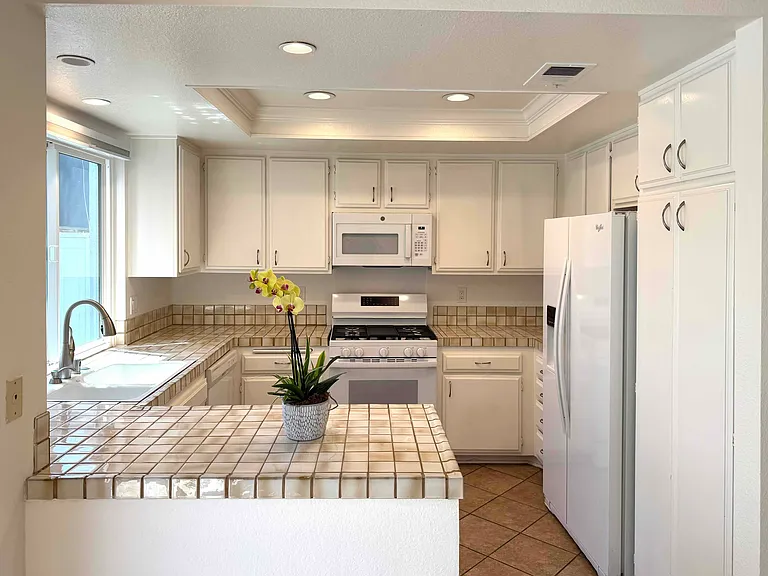2057 Tustin Ave #A — Photo 2