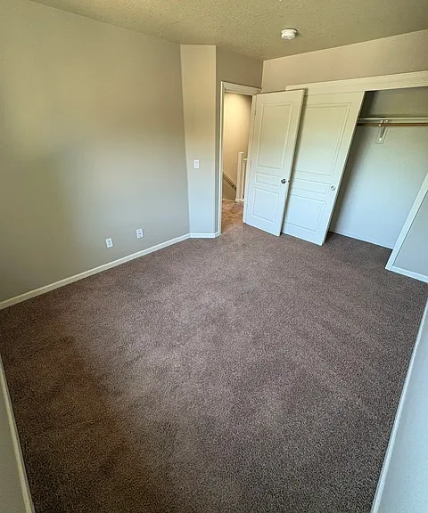 947 Alina Ave SE — Photo 7