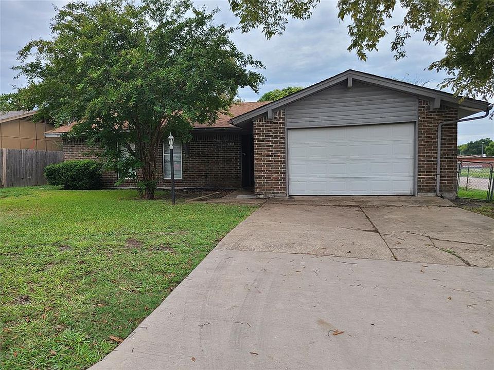 1st image of 807 Catherine Ln