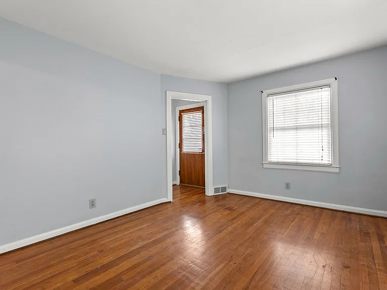 131 Lackawanna Rd #1/2 — Photo 5