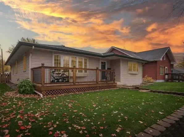 409 S Olive St, Waconia, MN 55387