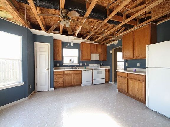 4th image of 11651 Congressional Ln
