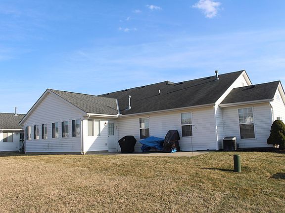 5th image of 8144 Kingfisher Ln NW