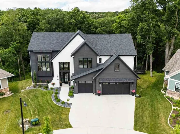 2816 Buckle Down Cir, Iowa City, IA 52245