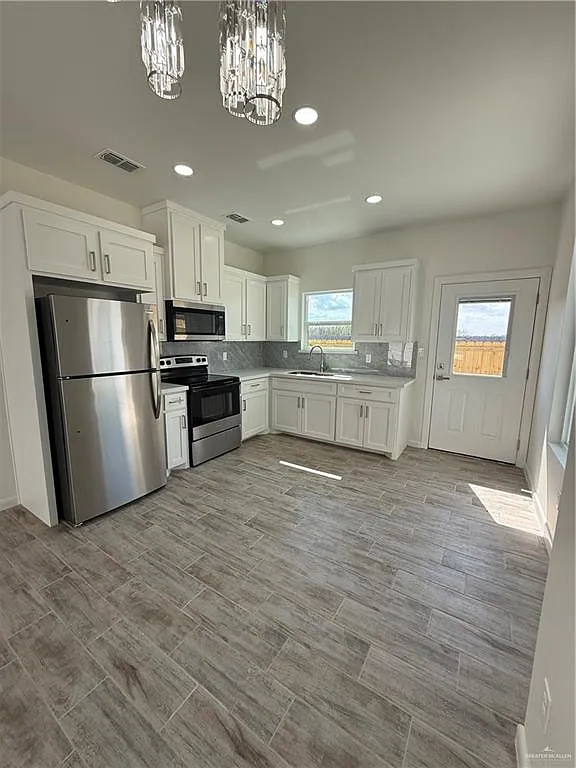 2 bed, 2.0 bath, 905 sqft, $1,150 — Photo 4