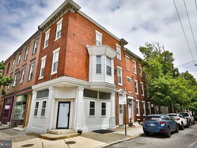 761 S 8th St, Philadelphia, PA, 19147