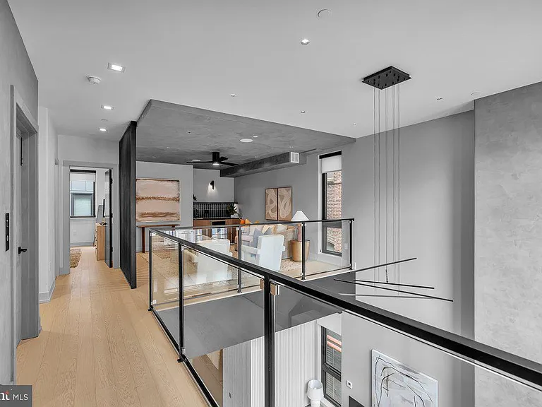 110 S Bonsall St — Photo 11