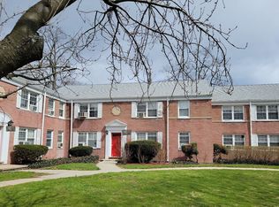 74 Standish Rd APT 18G3, Stamford, CT 06902