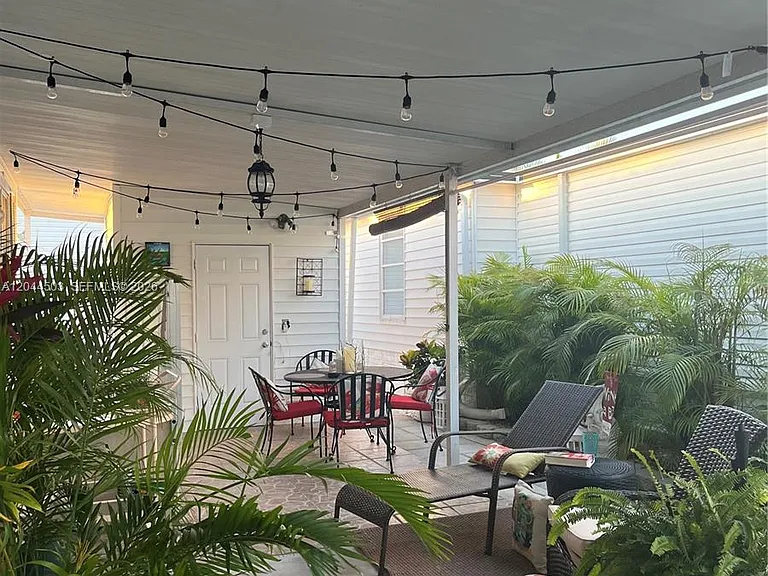 5125 SW 26th Ct — Photo 12