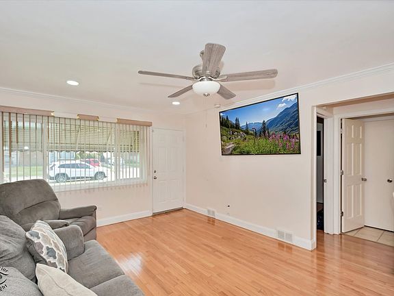 4th image of 3708 W 121st St