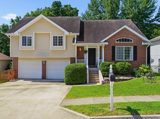 3200 Abbeywood Dr, Columbia, MO 65202