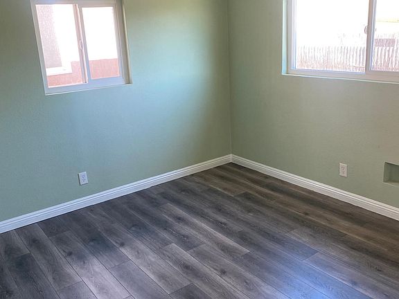 2nd image of 3776 Eagle St