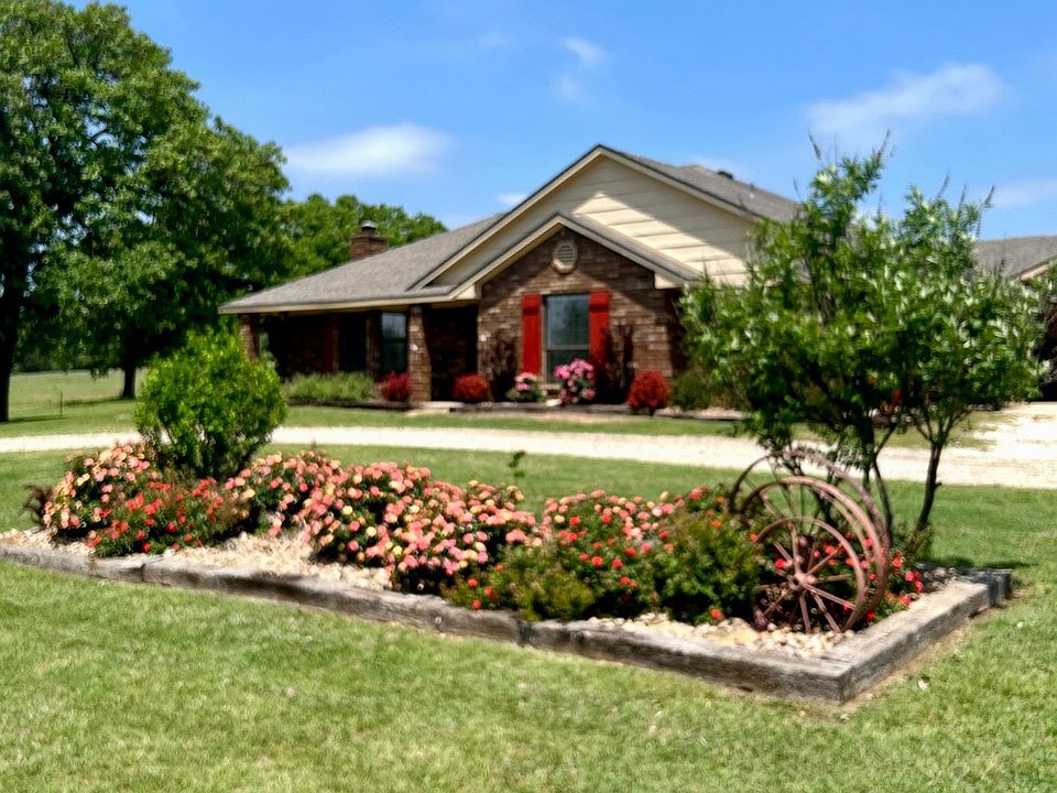 1st image of 553 Concord Rd