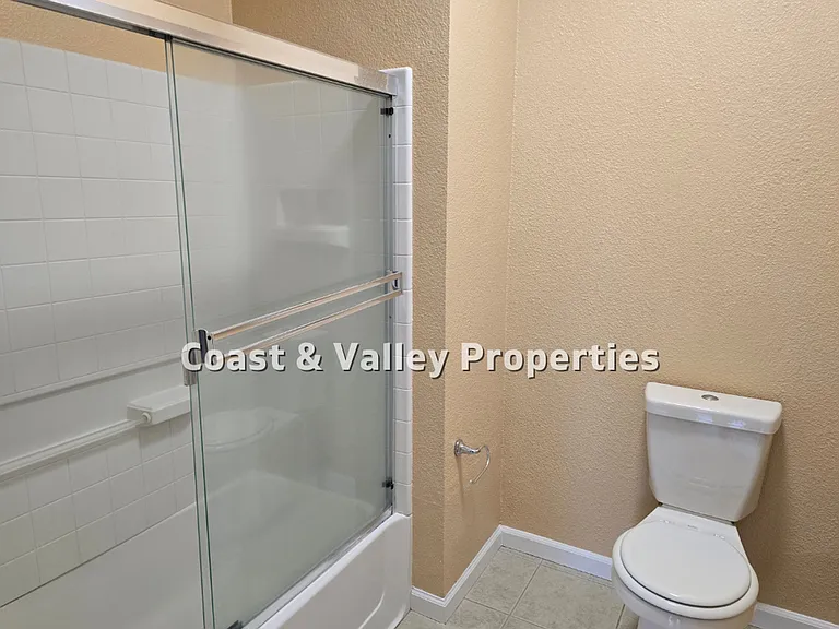 427 W Laurel Dr #I — Photo 7