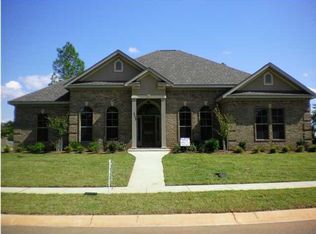 2215 Taylor Pointe Blvd, Mobile, AL 36695