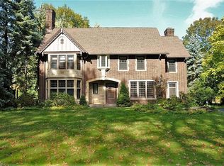 14215 Larchmere Blvd, Shaker Heights, OH 44120