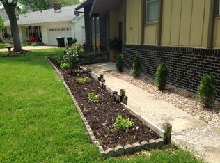 948 Ridge Dr, Warrensburg, MO 64093