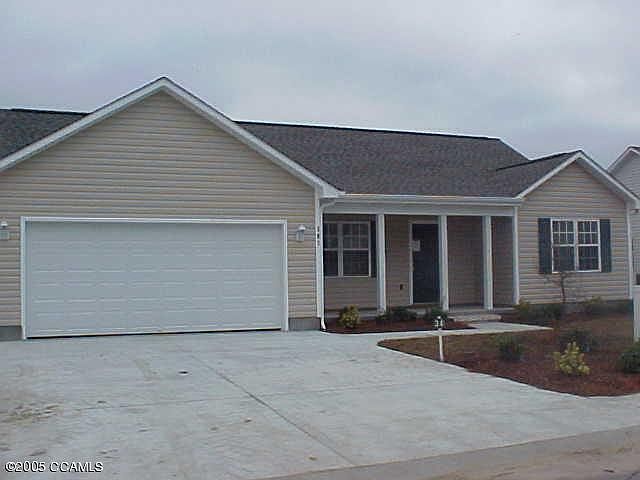 1st image of 207 Two Oaks