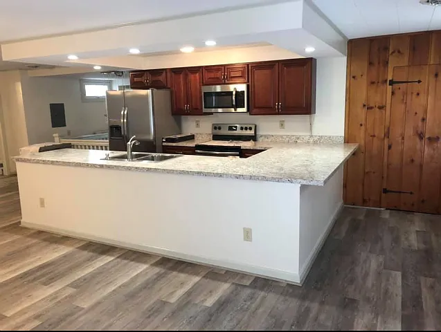 3 bed, 1200 sqft, $1,795 — Photo 1