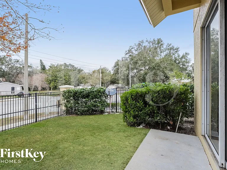 228 Draw Bridge Ln — Photo 17