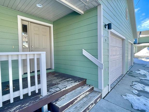 2nd image of 427 Michael Grove Ave APT 5