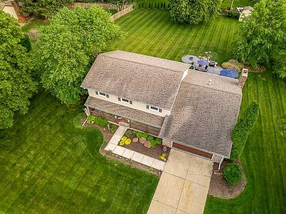 4th image of 6647 Mindy Ln