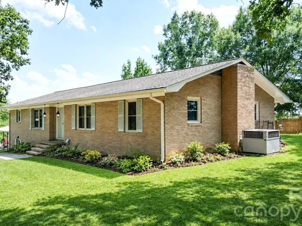 8201 State Highway 200, Stanfield, NC 28163