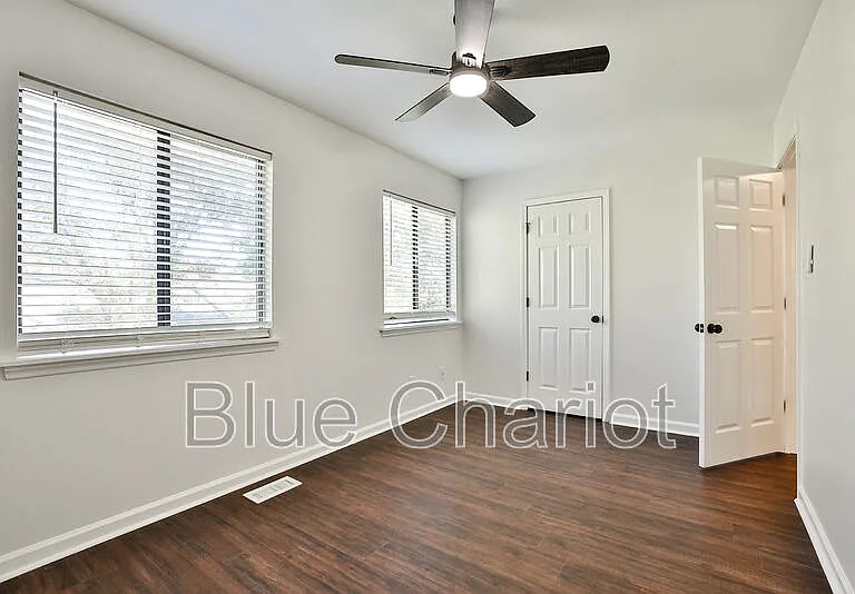1000 Fargo St #E3 — Photo 18
