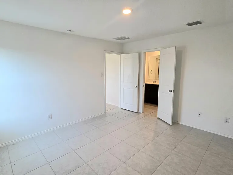 2600 Turtle Dove Dr — Photo 10