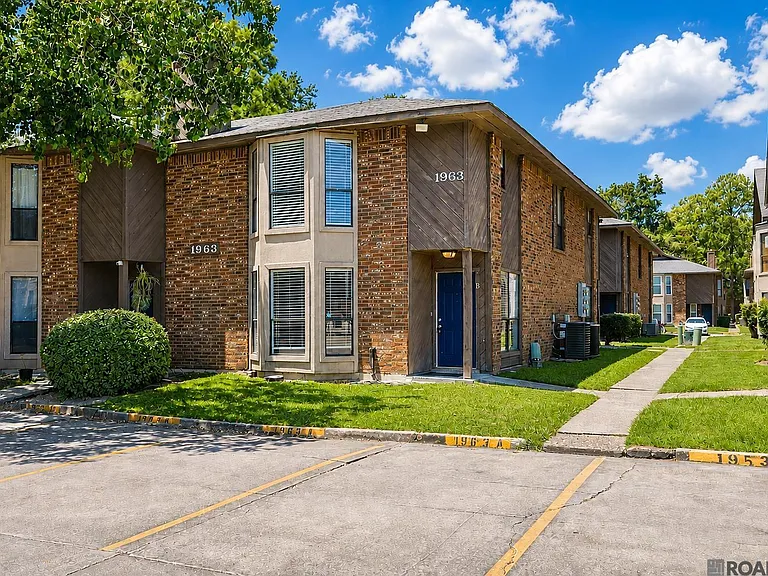 1963 S Brightside View Dr #B — Photo 1