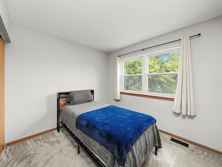 5332 W Mulberry Ln — Photo 10