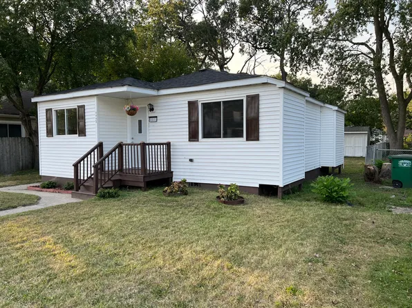4445 Liverpool Rd, Lake Station, IN 46405