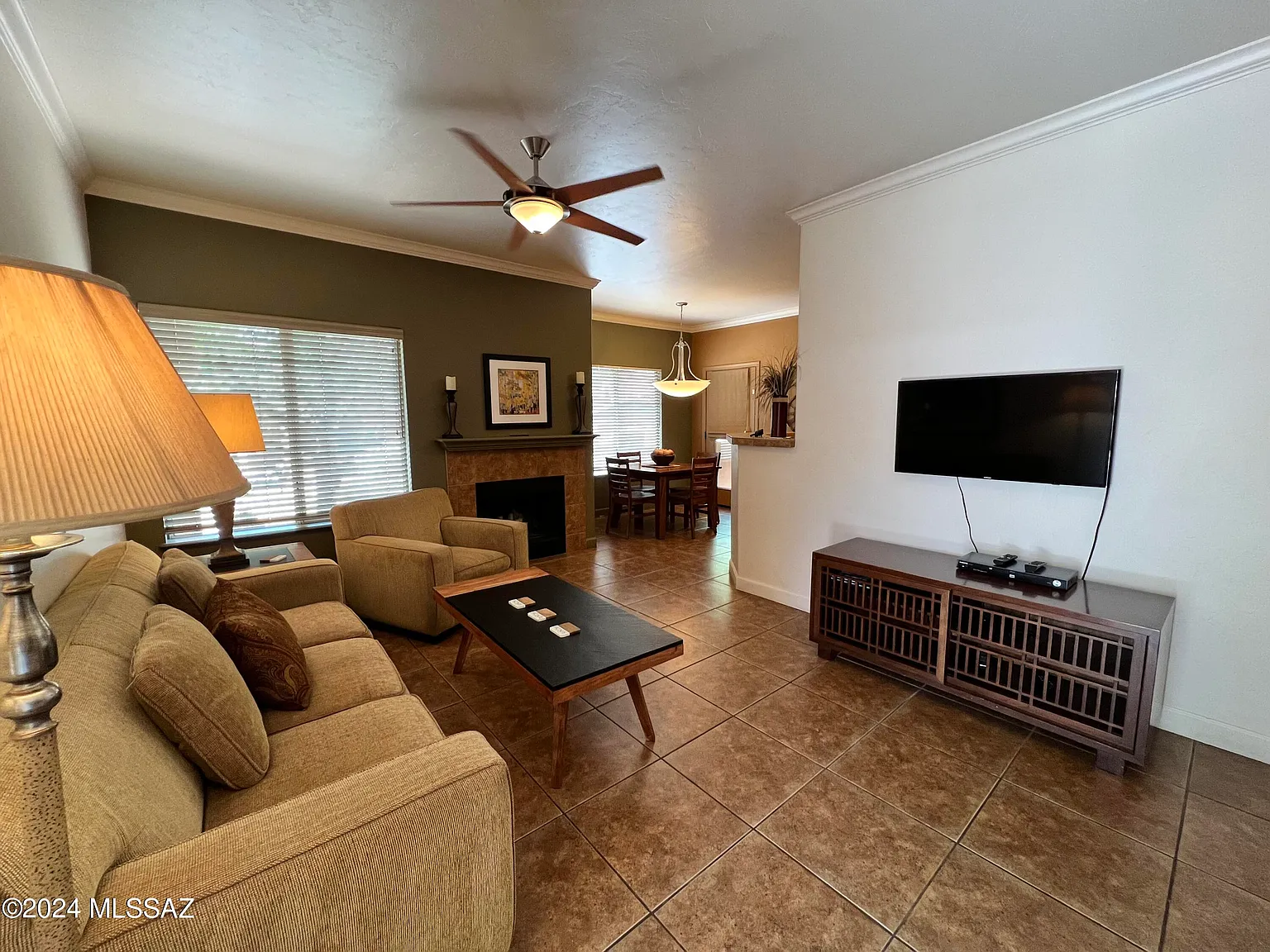 2 bed, 2.0 bath, 1271 sqft, $1,750 — Photo 2