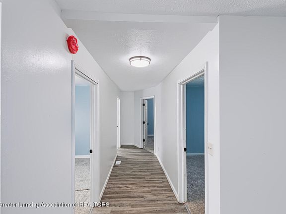 5th image of 714 S Hayford Ave