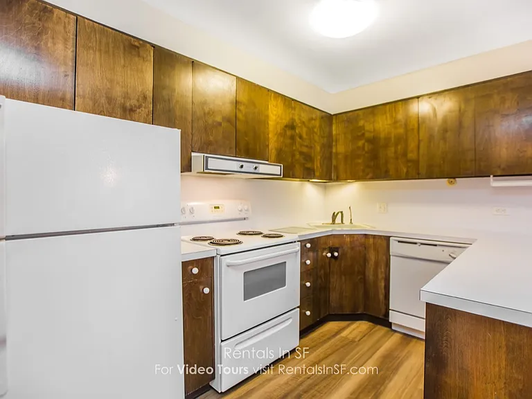 2001 Broadway St #403 — Photo 6