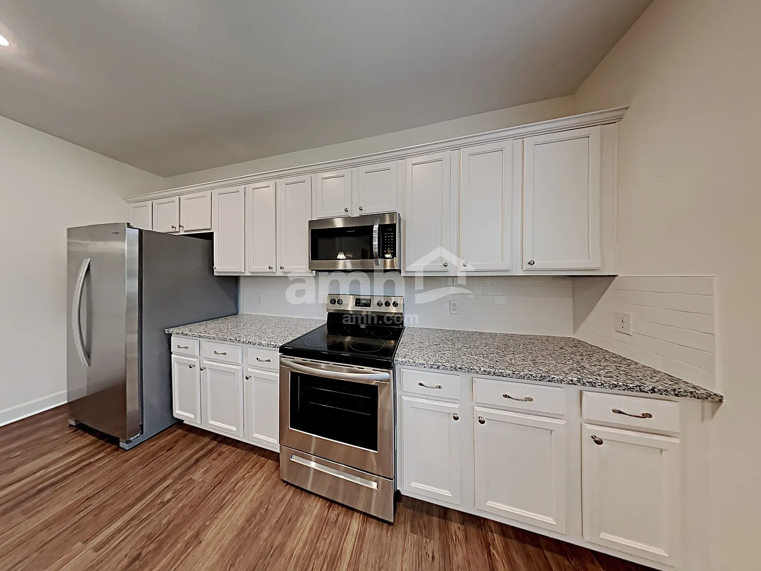 3 bed, 2.5 bath, 1895 sqft, $2,395 — Photo 4
