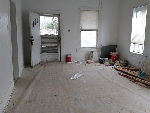 4th image of 7220 Avenue K
